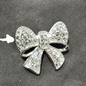 Swarovski Silver Tone With White Crystals Brooch Pin